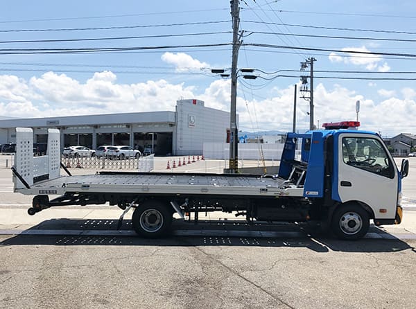 JAFレッカー車側面